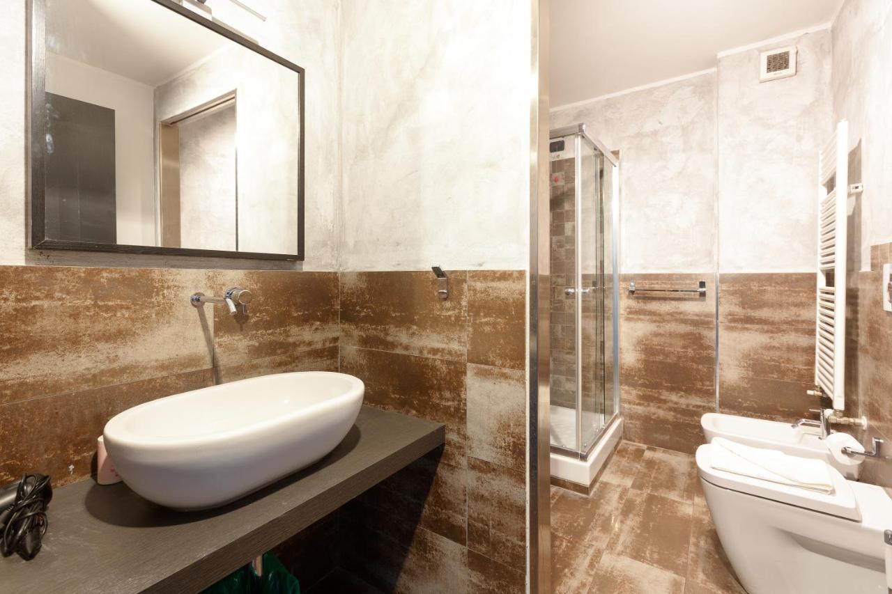 Guesthost - Milano Vigentino Loft With Terrace Luaran gambar